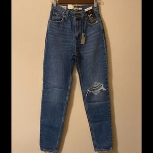 LEVI'S | 80s Mom Relaxed Fit Jeans 23x30